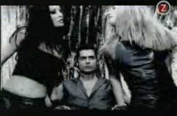 VIDEO kadras: Tom Jones - Sex bomb