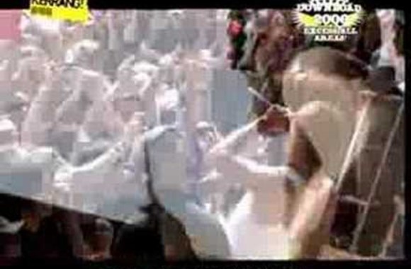 VIDEO kadras: breed 77 la ultima hora en el download festival (incompleto)