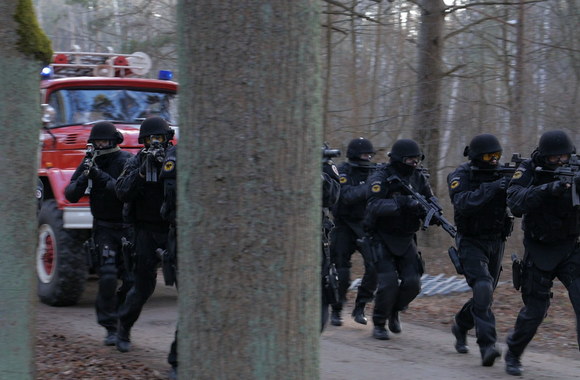 Atkuriamosios dokumentikos laidų ciklas „Nematoma Lietuvos istorija“