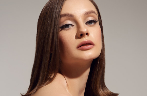 Raimondos Silės suknelių kolekcija / Natalios Koinovos nuotr.