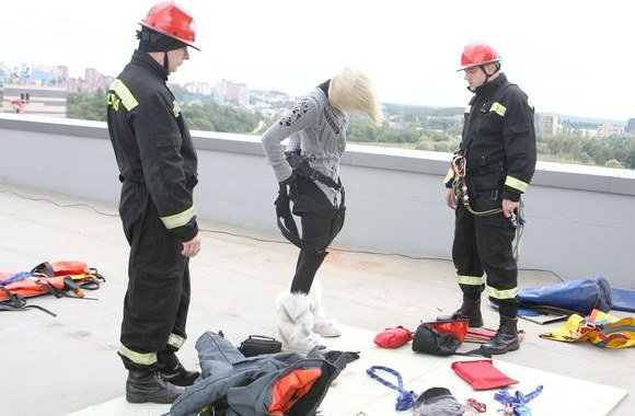 Natalijos Zvonkės gelbėjimo nuo stogo akcija