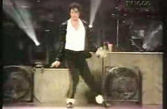 VIDEO kadras: MEGA MICHAEL JACKSON ROBOT & MOONWALK COLLECTION (NEW CLIPS)