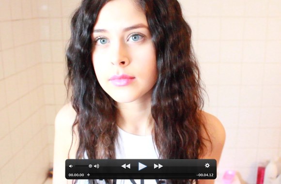 VIDEO kadras: One Girl, 14 Genres