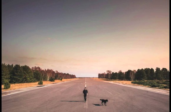 VIDEO kadras: Vidas Bareikis \"Eina sau\"