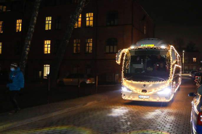 Šventinis autobusas išriedėjo į Kauno gatves / Teodoro Biliūno / „ŽMONĖS Foto“ nuotr.