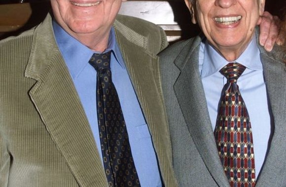 Andy Griffithas (kairėje) ir Donas Knottsas (2000 m.)