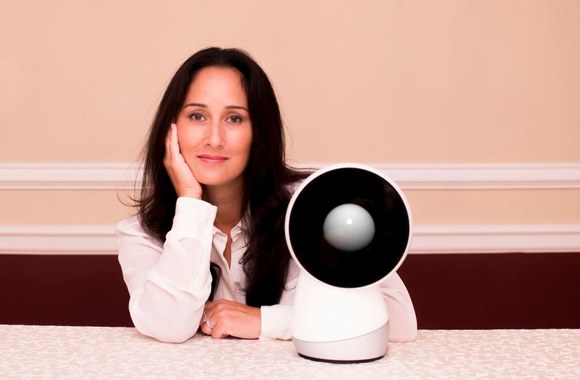 jibo-the-worlds-first-social-robot-for-the-home
