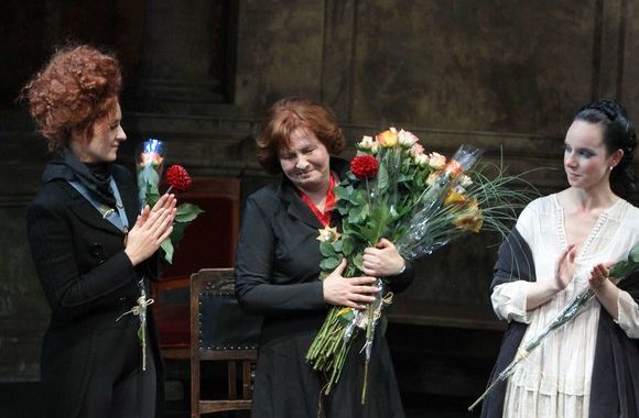 Eglė Gabrėnaitė Vilniaus mažajame teatre sulaukė sveikinimų.