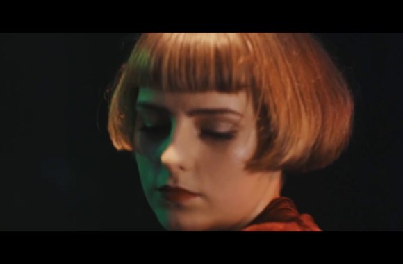 sisters-on-wire-my-heart-is-beating