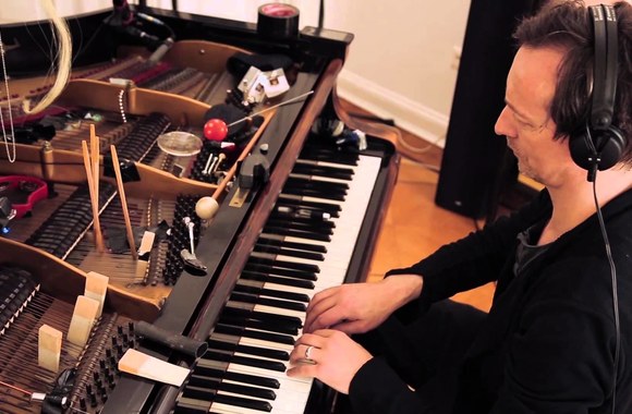 hauschka-live-boiler-room-in-stereo