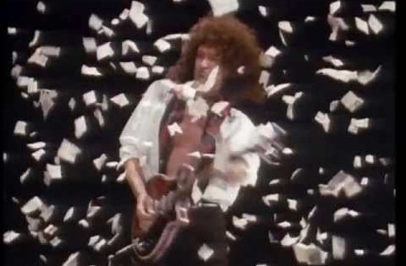 queen-the-show-must-go-on-official-video