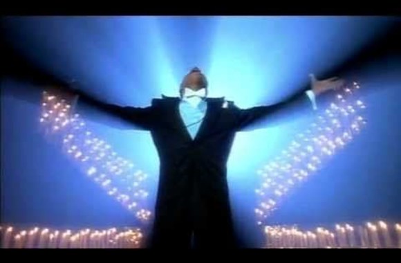 queen-who-wants-to-live-forever-official-video