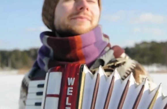 VIDEO kadras: Vaizdo klipas „Cut It Out“: 