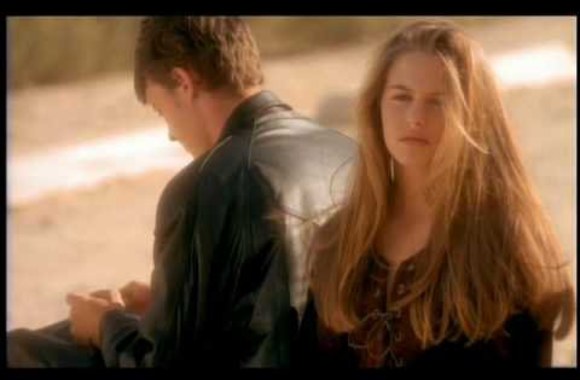 VIDEO kadras: „Aerosmith“ – „Amazing“