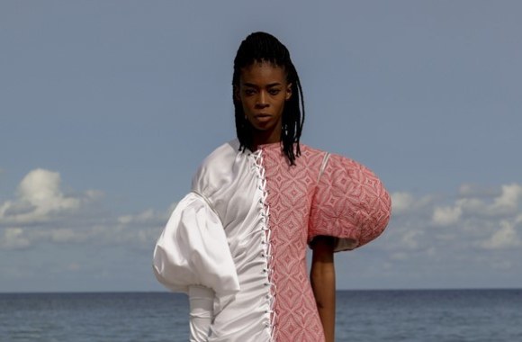 Lietuvių kūrėjos Gin Salemo kolekcija „Penelope“ iš perdirbtų vestuvinių suknelių.