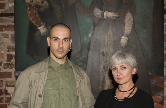 Stiklo kvartale Vilniuje atidaryta Miglės Kosinskaitės tapyto Žygimanto Augusto ir Barboros Radvilaitės paveikslo paroda/ Tomo Griškevičiaus nuotr.