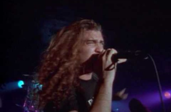 VIDEO kadras: „Pull Me Under“