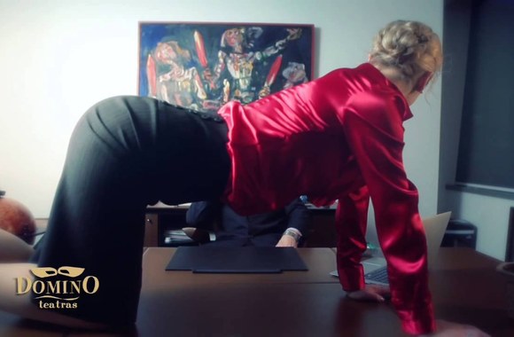 VIDEO kadras: Spektaklio „Diena be melo“ anonsas