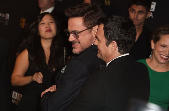 Robertas Downey jaunesnysis ir Markas Ruffalo