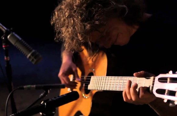 VIDEO kadras: Patas Metheny „And I Love Her“