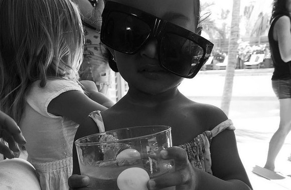 Kim Kardashian ir Kanye Westo dukra North