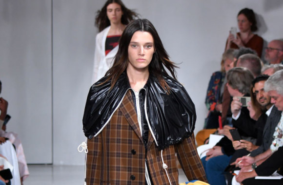 „Calvin Klein“ 2018-ųjų pavasaris ir vasara