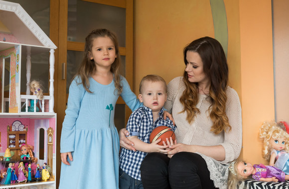 Mingailė Kalnietė su vaikais Grete ir Tauru
