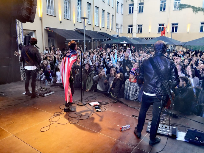 „Colours of bubbles“ koncertas Vilniuje