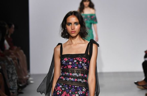 „Tadashi Shoji“ 2018-ųjų pavasaris ir vasara