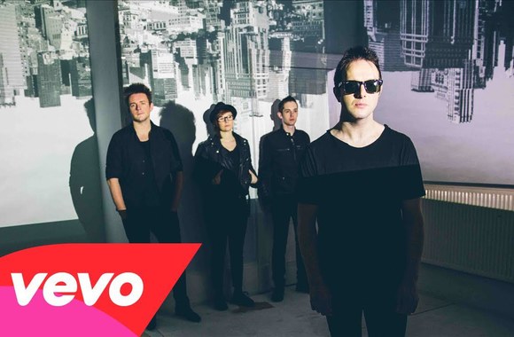 VIDEO kadras: GLASVEGAS – Later...When the TV Turns to Static (2013)