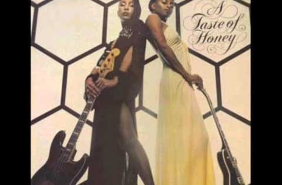 VIDEO kadras: „A Taste of Honey“ – „Boogie Oogie Oogie“