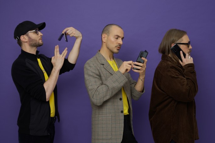 „The Roop“ nariai su unikaliais „Samsung“ telefonais / Manto Repečkos nuotr.