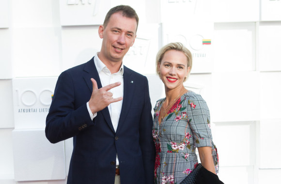 Vytautas Kernagis jaunesnysis su žmona Rima Kernagiene / Fotobanko nuotr.