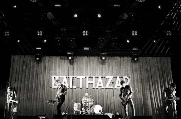 VIDEO kadras: Gražiausios akimirkos iš „Balthazar“ turo su „Editors“