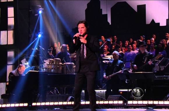 VIDEO kadras: JAV prezidentą sužavėjęs Rufuso Wainwrighto pasirodymas: