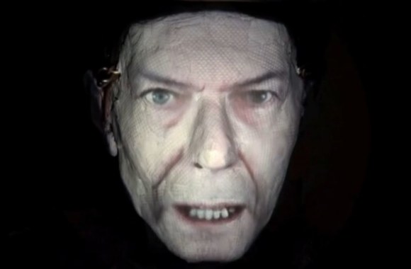 Kadras iš vaizdo klipo