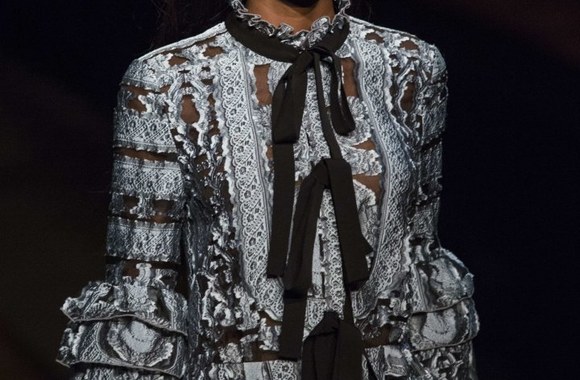 Viktorijos stilius Erdem kolekcijoje