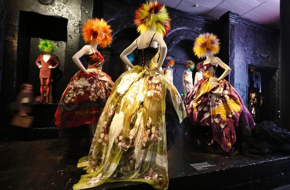 Paroda „Punk: Chaos to Couture“