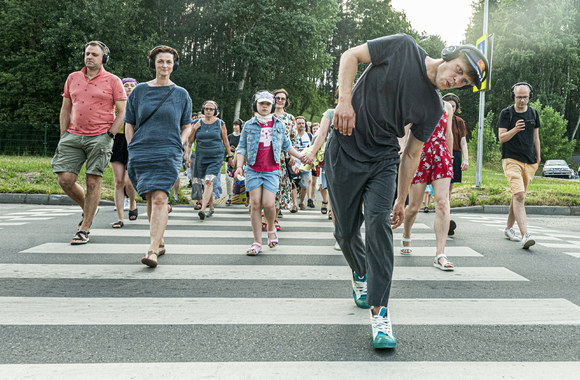 Eskursijos „Einu pirkti pieno“ akimira / D.Matvejevo nuotr.