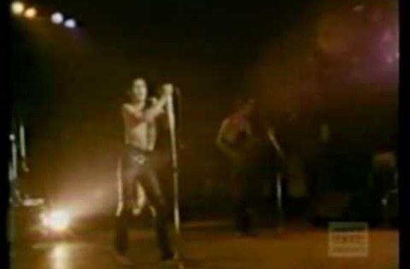 VIDEO kadras: Iggy Popas – „The Passenger“