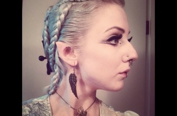 VIDEO kadras: Mergina su elfės ausimis