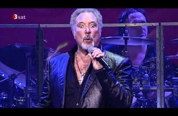 VIDEO kadras: Tomas Jonesas – „She\'s A Lady“