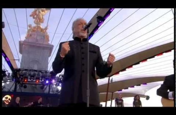 VIDEO kadras: Tomas Jonesas – „Delilah“