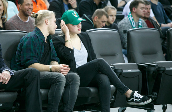 Rūta Meilutytė krepšinio rungtynėse