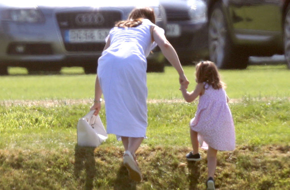 Kembridžo hercogienė Catherine ir princesė Charlotte