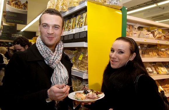 Krautuvėlės atidarymo akimirka