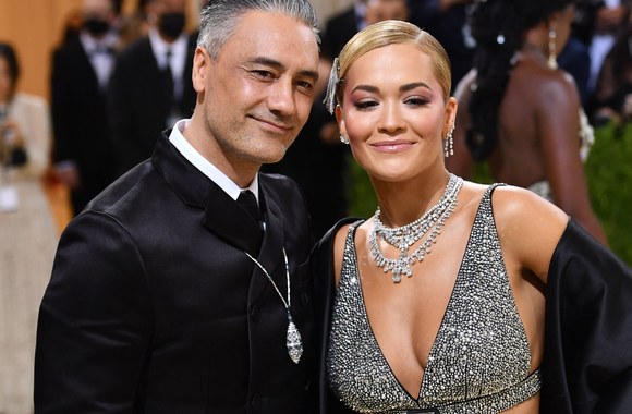 Rita Ora ir Taika Waititi / „Scanpix“ nuotr.

