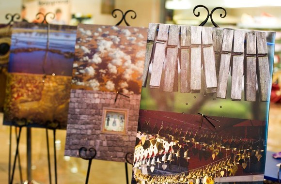 Nomedos Marčėnaitės kurtų fotolaikrodžių pristatymas.