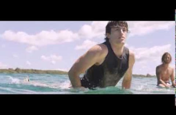 VIDEO kadras: Seksualumu persmelkto, prieštaringo ir kraują kaitinančio filmo „Dvi motinos“ anonsas: