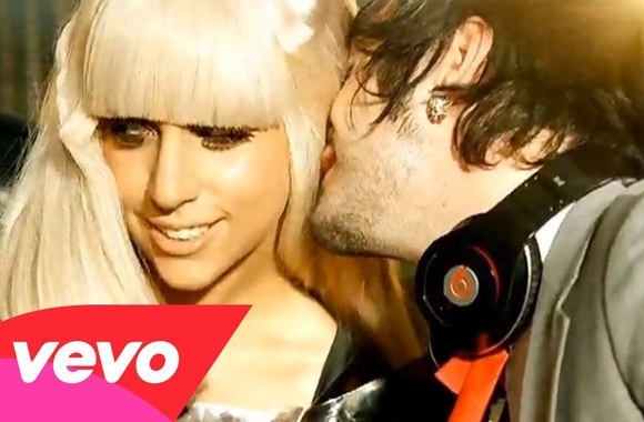 VIDEO kadras: Lady Gaga - Poker Face